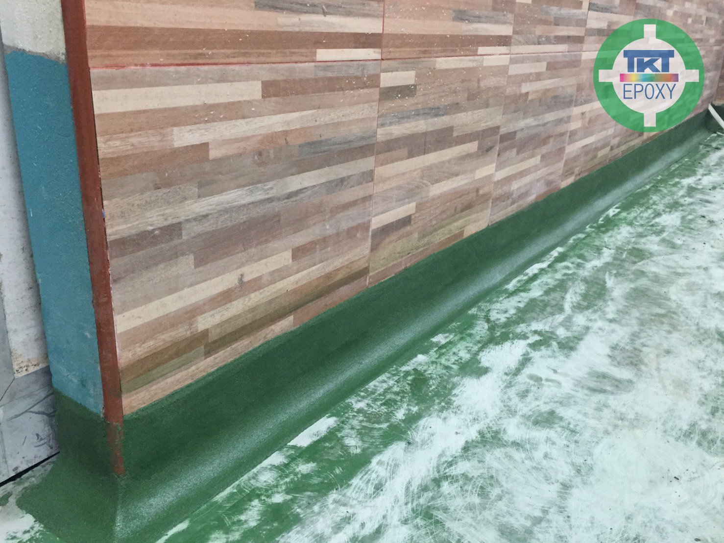 Curve PU Concrete WR System