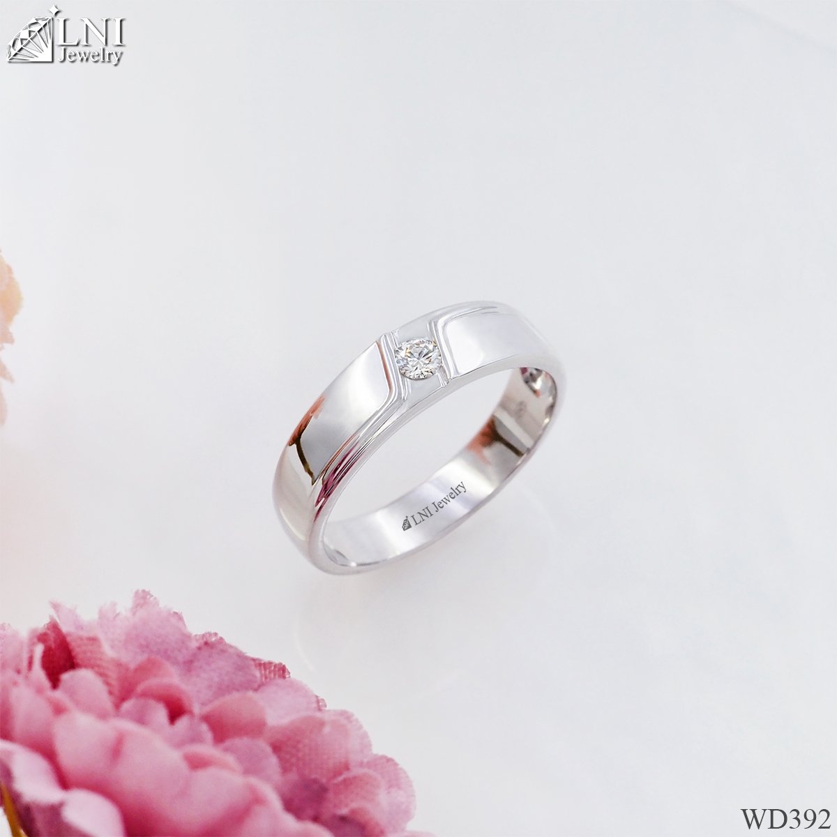 WD392 Single Diamond Ring