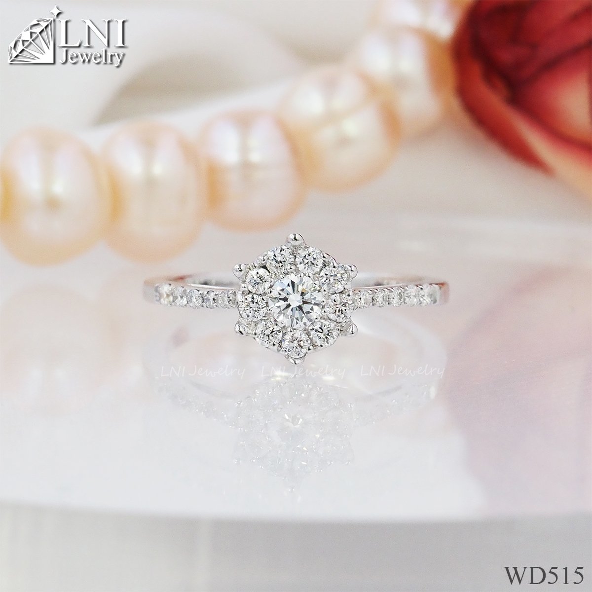 WD515 Halo Diamond Ring