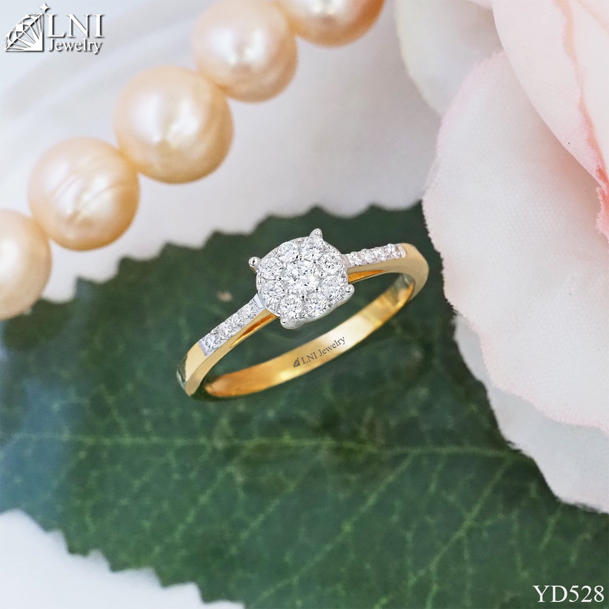 YD528 Halo Diamond Ring