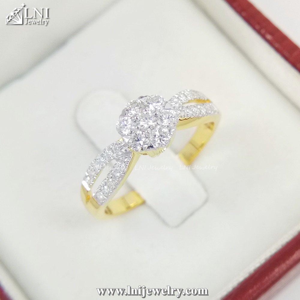 YD634 Halo Diamond Ring