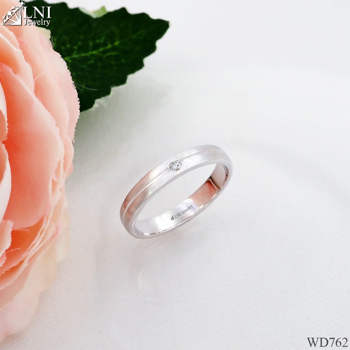 WD762 Single Diamond Ring