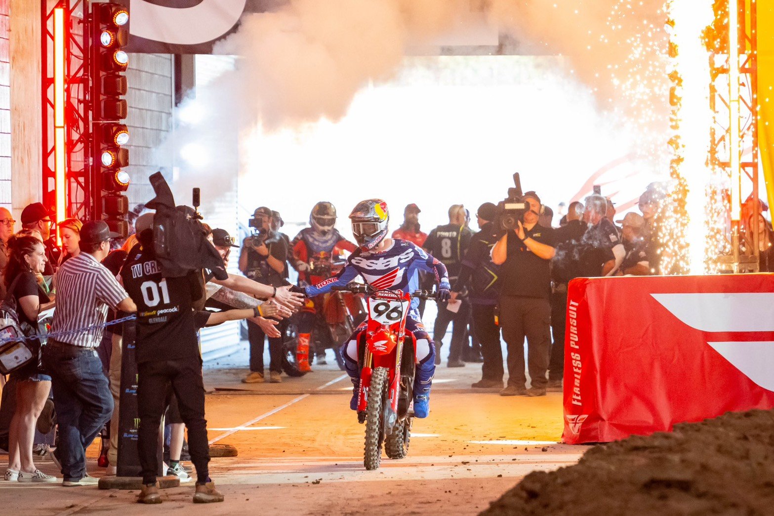 ฮอนด้า ทะยานอันดับ 1 แชมป์เปี้ยนชิพ ฮันเตอร์ ลอว์เรนซ์ บิด CRF450R เก็บโพเดียมต่อเนื่องศึก AMA SX 2026สนามที่ 5