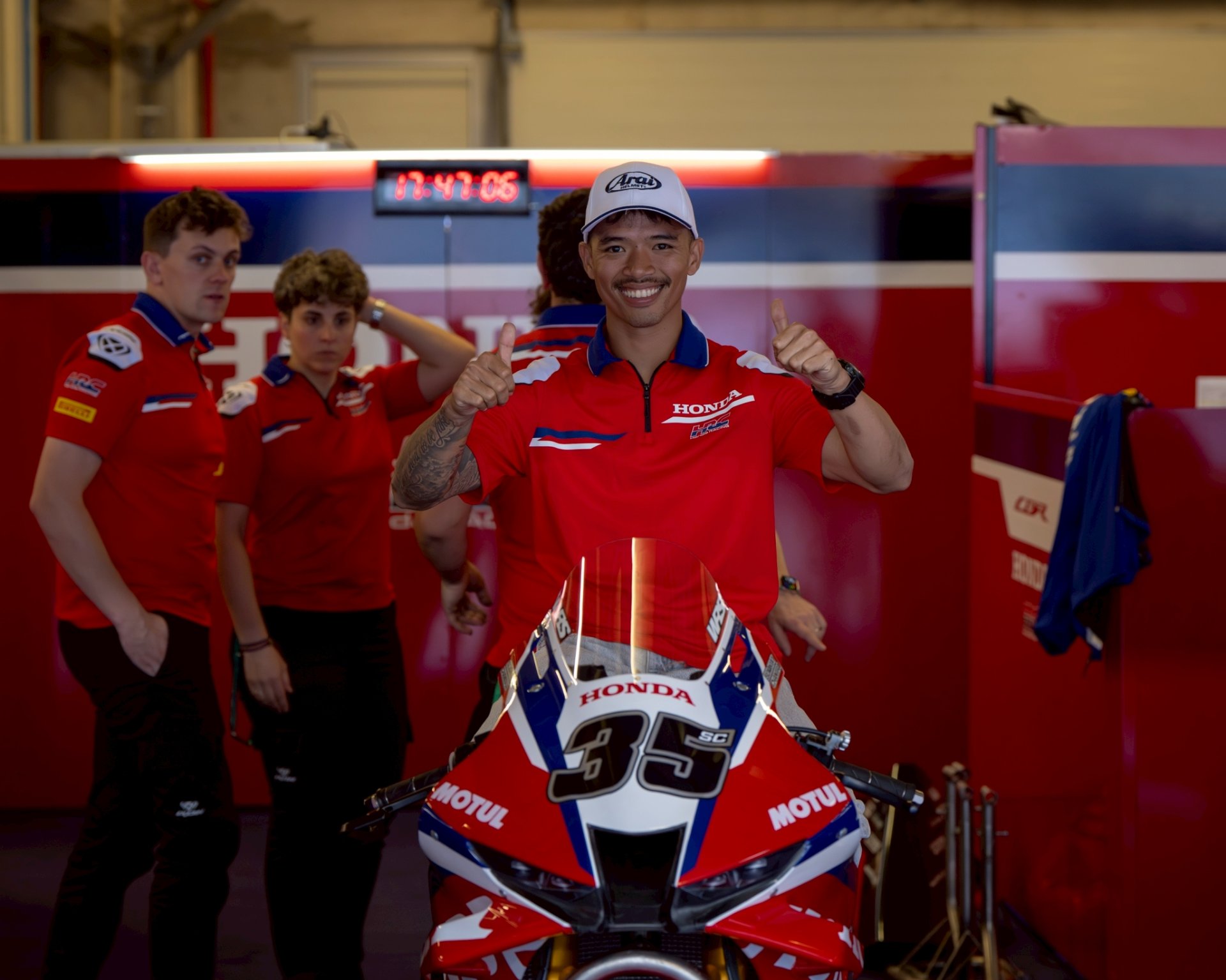 "ก้อง-สมเกียรติ" จับคู่ "โจนาธาน เรีย" พร้อมลุยศึก "เวิลด์ ซูเปอร์ไบค์ สนาม 3" ตั้งเป้ายกระดับผลงานที่ "แอสเซ่น" สานต่อความคืบหน้าหลังคว้าแต้มแรก