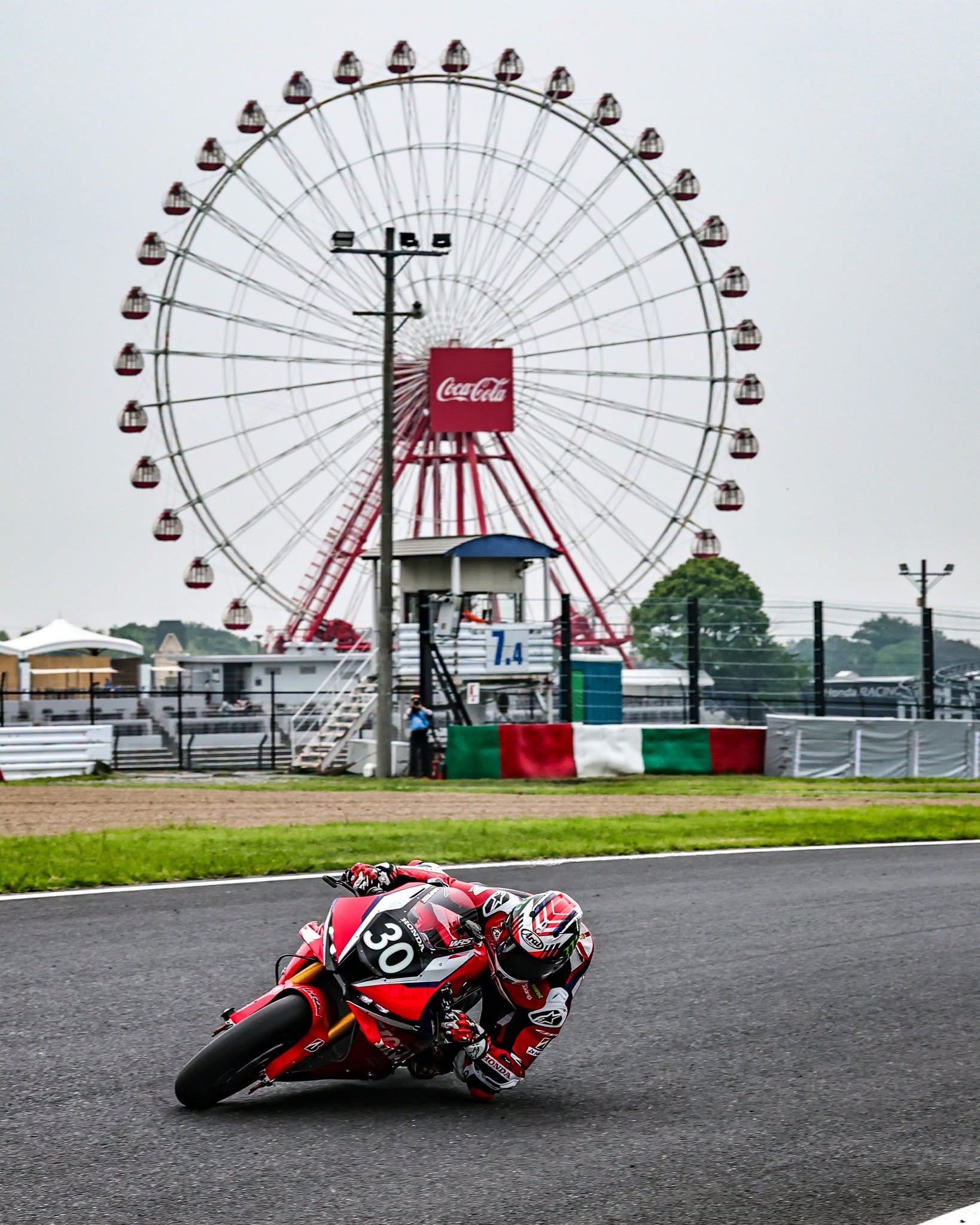 Honda HRC สร้างตำนานต่อเนื่อง! Honda CBR1000RR-R ผงาดคว้าแชมป์ Suzuka 8 Hours 2026 สมัยที่ 5 ติดต่อกัน ตอกย้ำความยิ่งใหญ่ในเวทีเอ็นดูรานซ์โลก