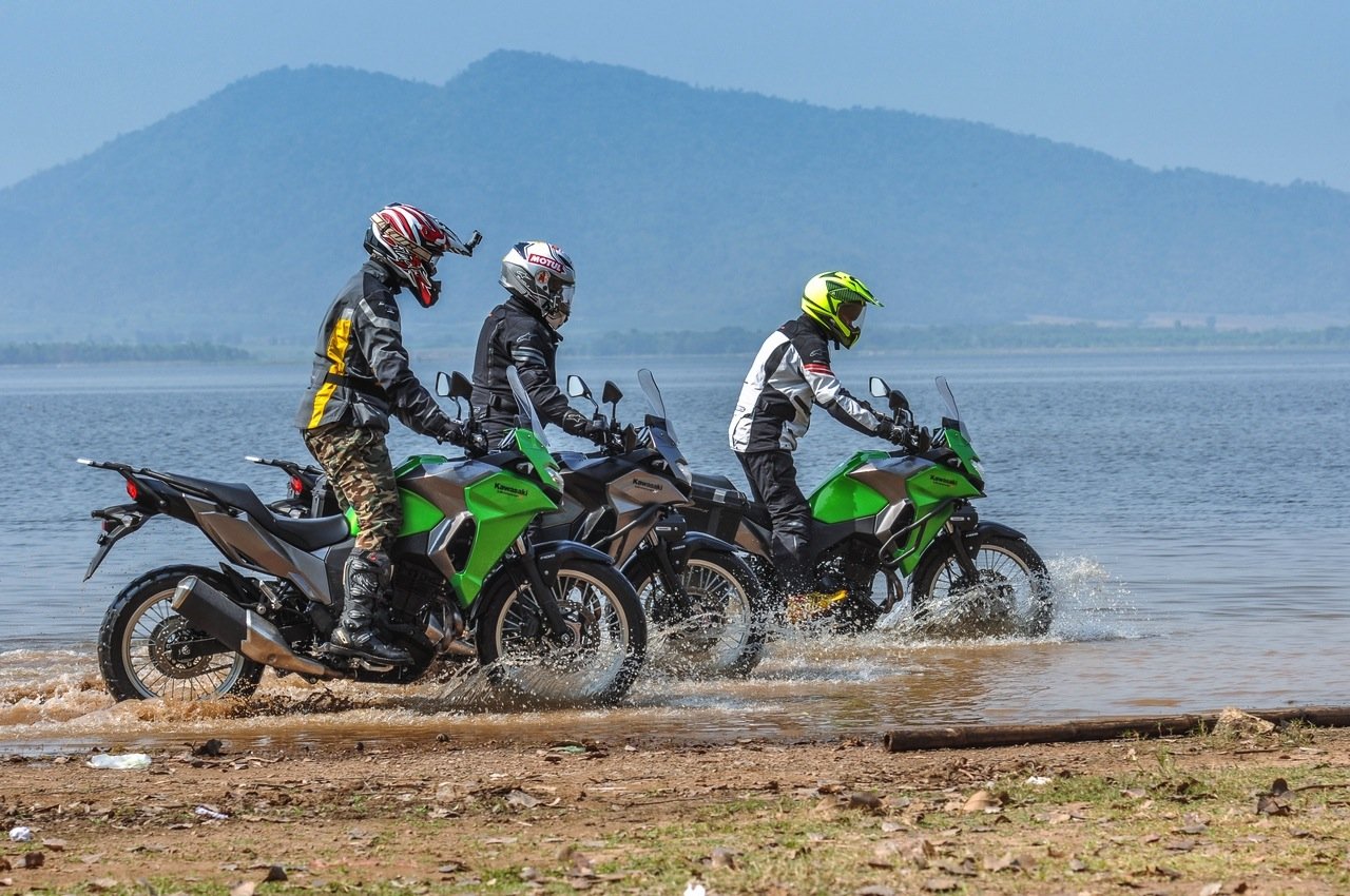 คาวาซากิจัด Versys-X ออกทริปเข้าป่า ตะลุยชายแดนสวนผึ้ง