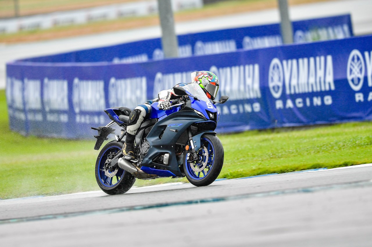 เทสรถกลางฝน 2021 ยามาฮ่า YZF R7 By OverRide เทสรถกลางฝน 2021 ยามาฮ่า YZF R7 By OverRide