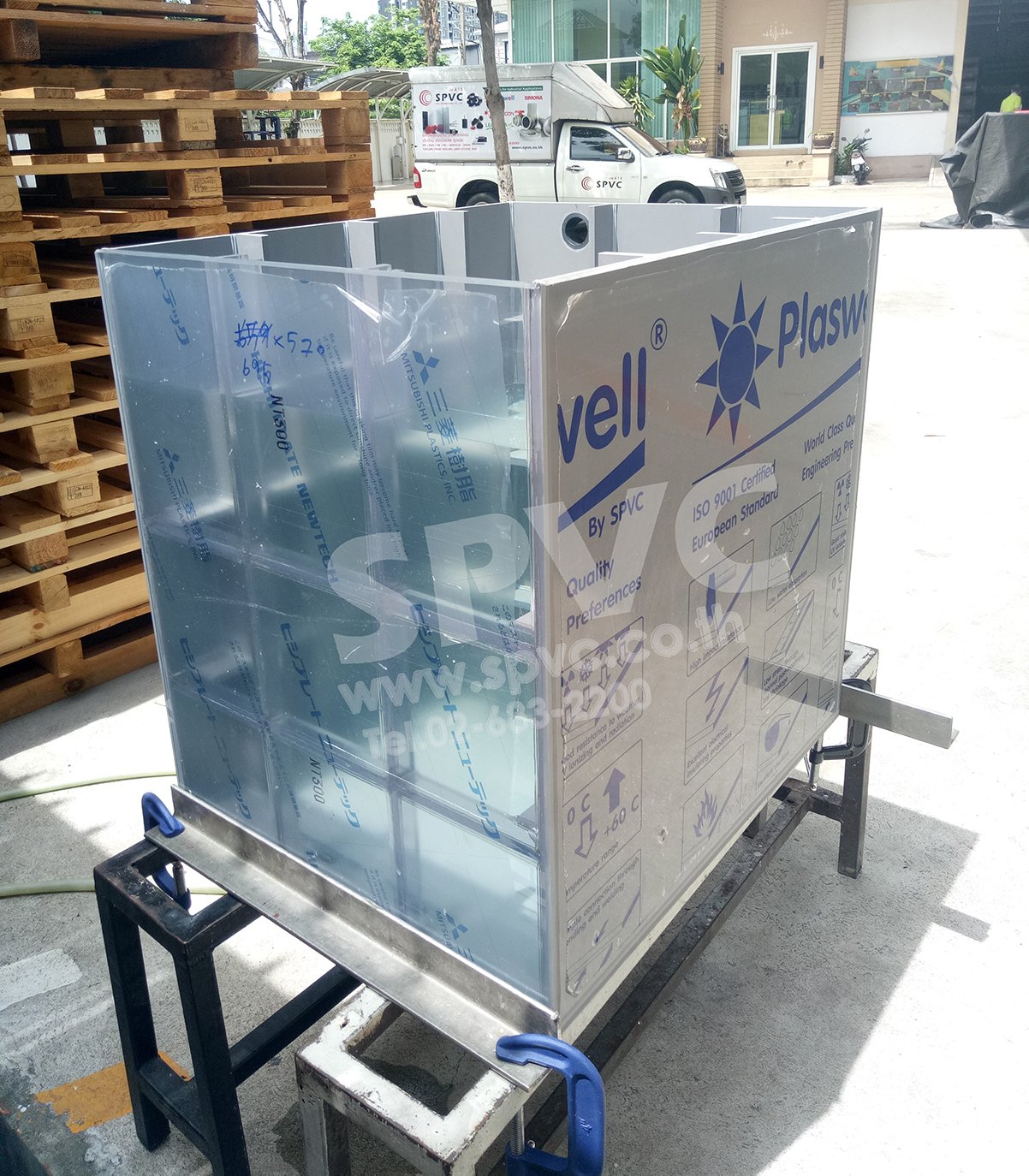 ถัง พีวีซี สีใส (Clear PVC Tank, Clear Tank)
