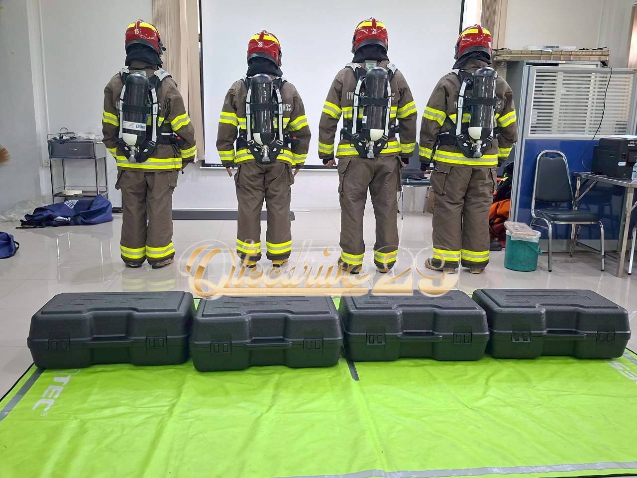 ผลงานการส่งมอบครั้งนี้ ชุดเครื่องช่วยหายใจแบบสะพายหลัง (SCBA)