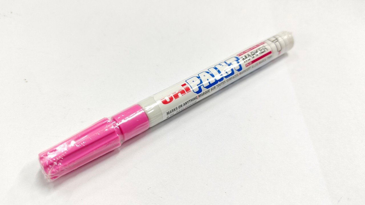 ปากกาเพ้นท์ 0.8-1.2 มม. ยูนิ PX-21