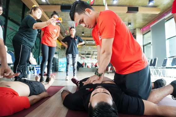 อบรม CPR ปฐมพยาบาล ปั๊มหัวใจ  AED 