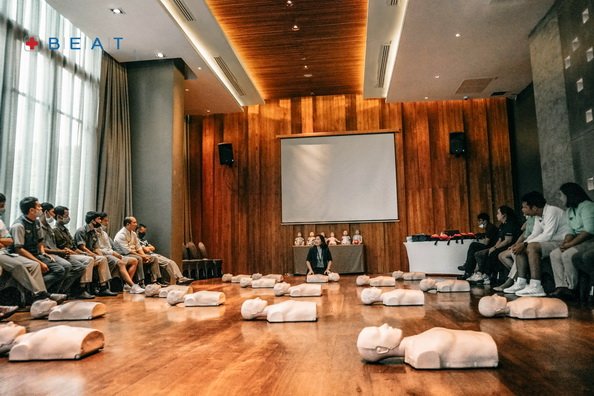 อบรม CPR ปฐมพยาบาล ปั๊มหัวใจ  AED 