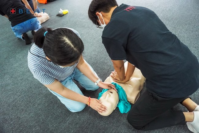 ปฐมพยาบาล cpr aed