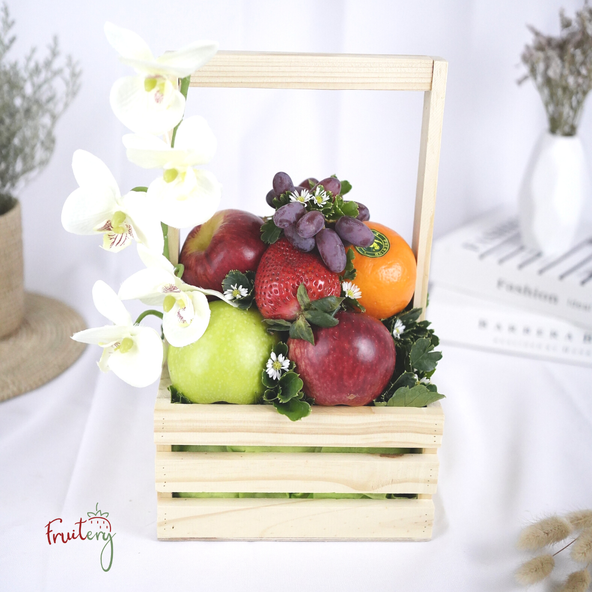 MWB01- Fruit & orchid wood basket  (small size)