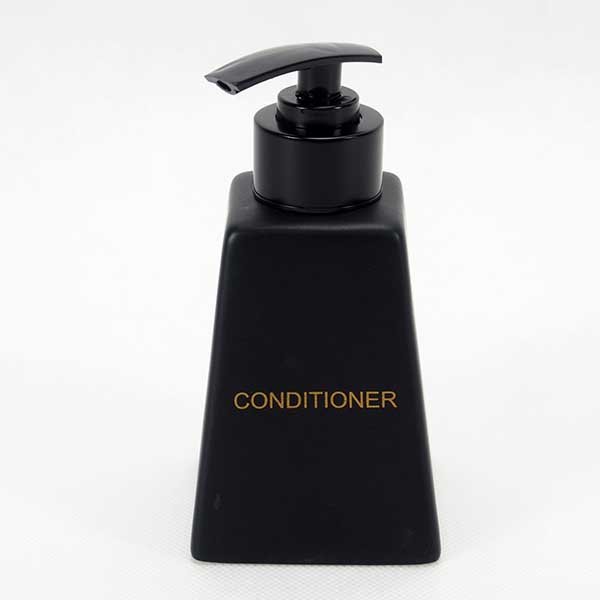 Dispenser, Carnation 150 ml. 6.2x6.2x8.5 cm. Conditioner