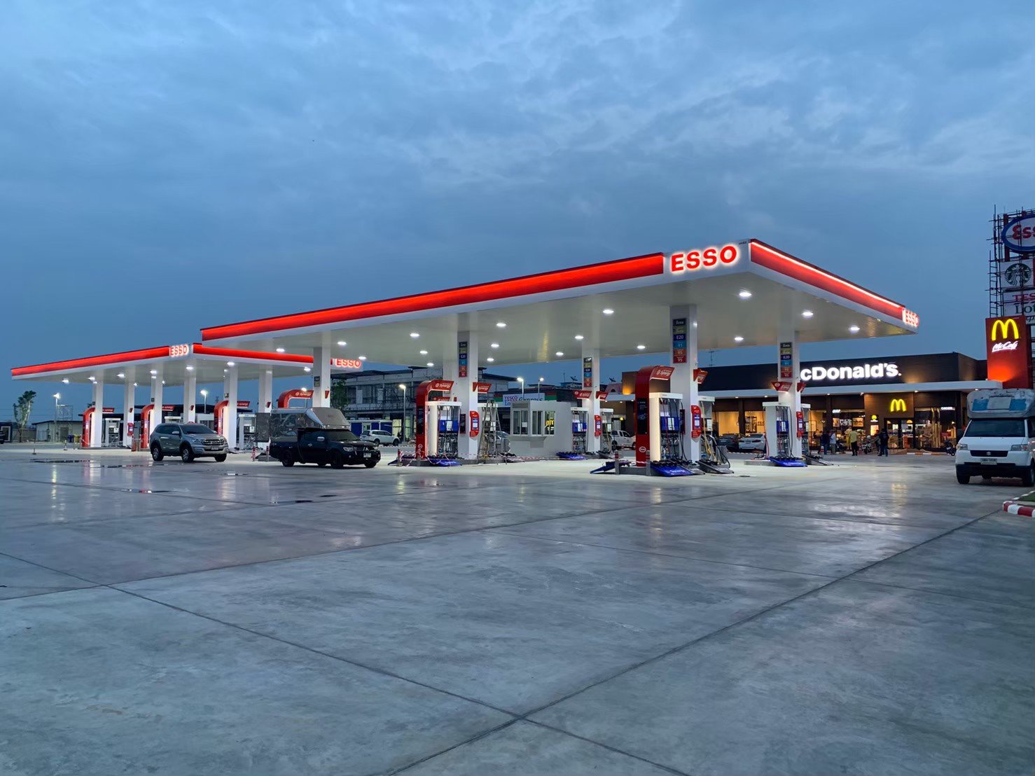 Esso อ.วังมะนาว จังหวัดเพชรบุรี