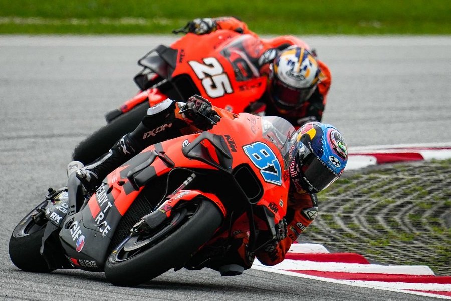 KTM ยอมรับดันนักบิดดาวรุ่ง Moto2 ขึ้นมา MotoGP เร็วเกินไป!