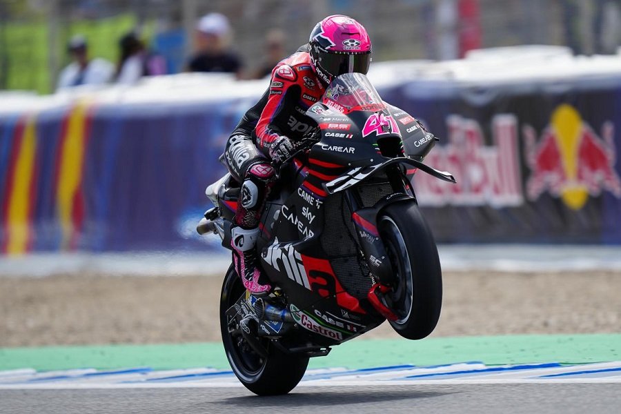 อเล็กซ์ เอสปาร์กาโร คว้าโพลศึก Spanish Grand Prix