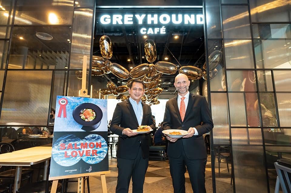 สัมผัส "Norwegian Salmon Lover Menu" รังสรรค์กลิ่นอายสไตล์ไทย ที่ร้าน Greyhound Café