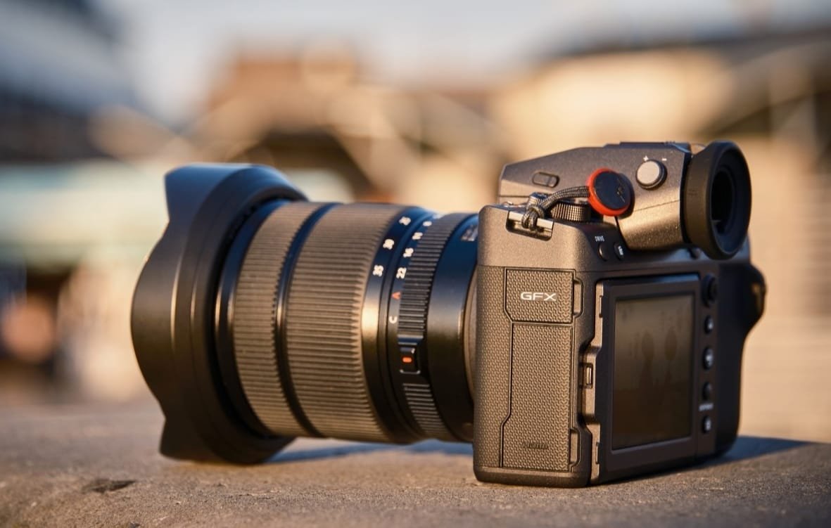 "ฟูจิฟิล์ม" เผยโฉมกล้องมีเดียมฟอร์แมต “FUJIFILM GFX100 II” พร้อมไลน์อัพเลนส์แบบถอดเปลี่ยนได้ รุ่นใหม่จากซีรีส์ GFX