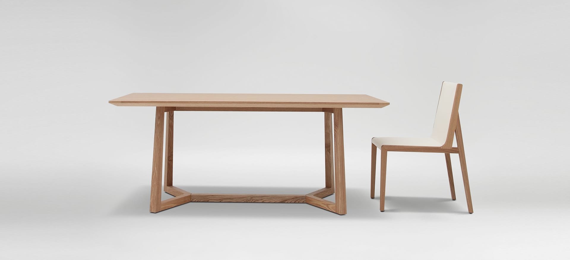VESSEL DINING TABLES & DESKS forcittaliving