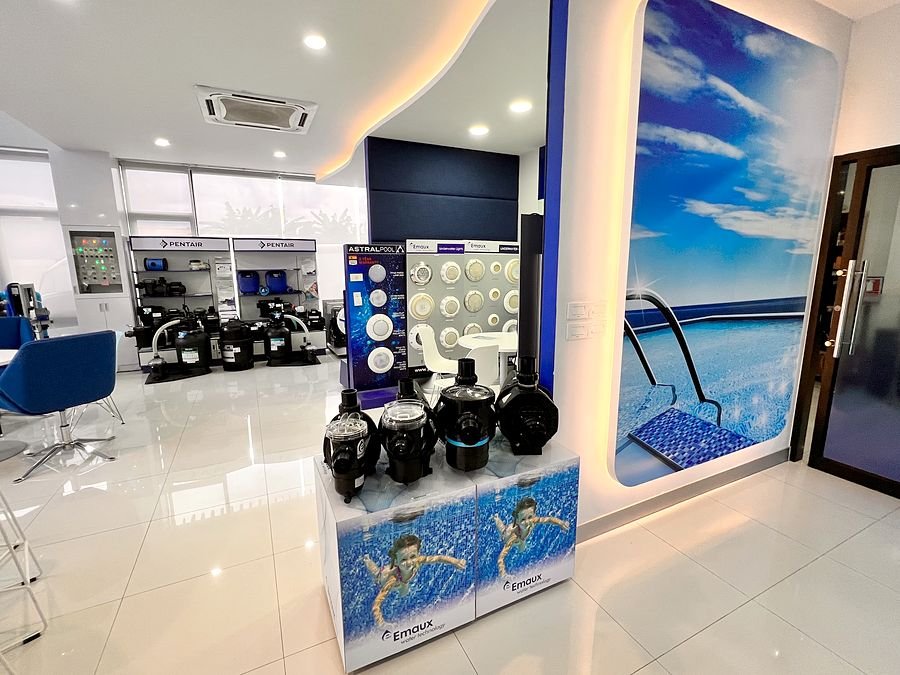 Swimming pool pump display