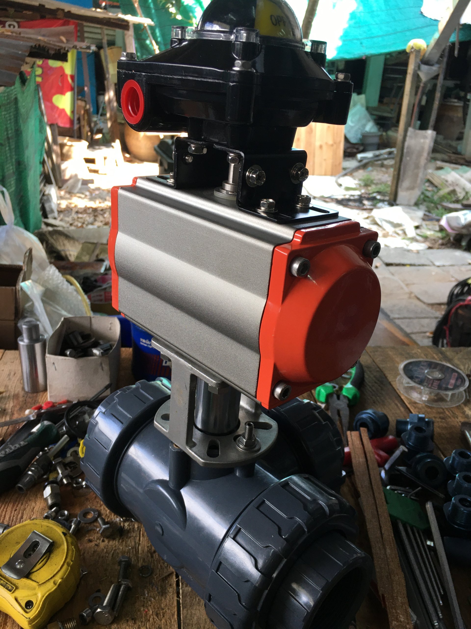 UPVC Pneumatic Actuator 3 way Ball Valve