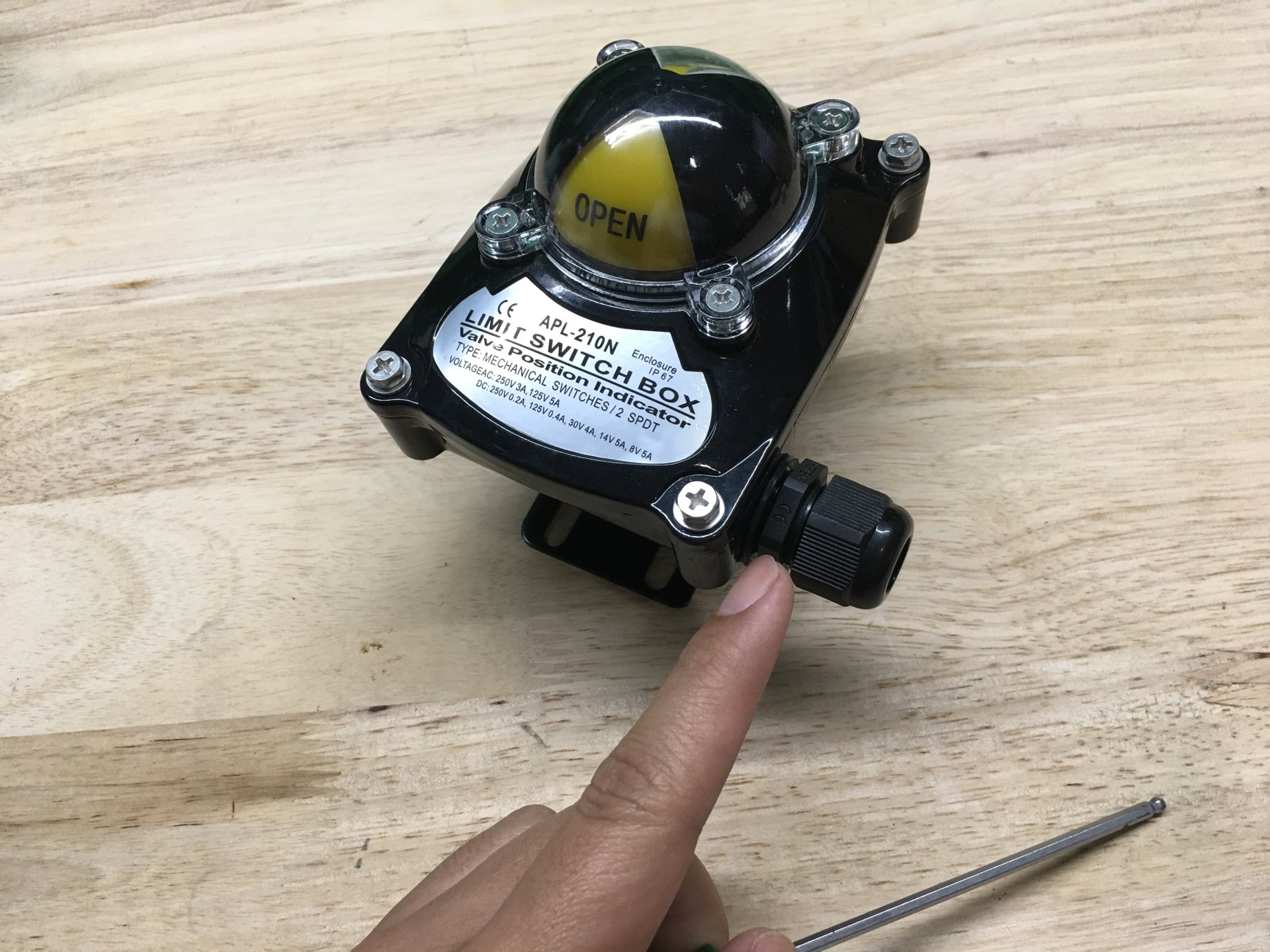 APL210N Valve Position Indicator,