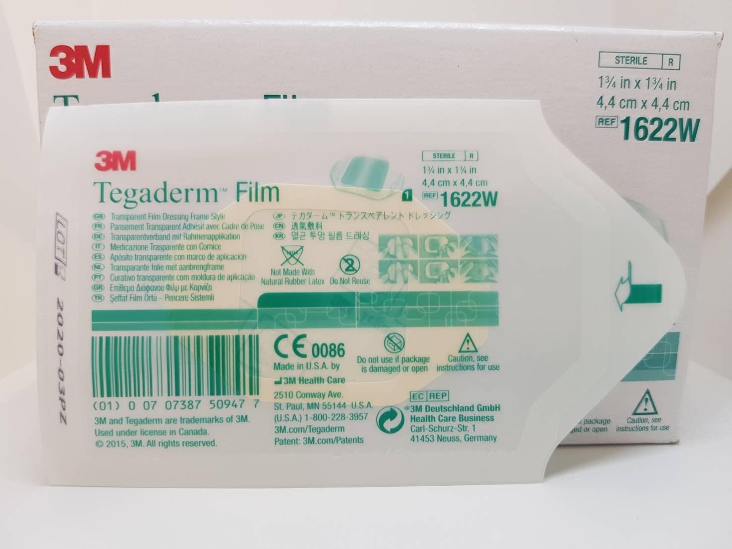 3M Tegaderm Film 4.4x4.4 cm แผ่นเทปใสปิดแผลกันน้ำ (1622W)