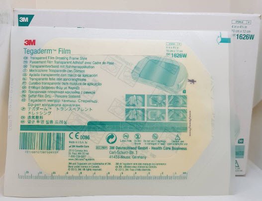 3M Tegaderm Film 10x12 cm แผ่นเทปใสปิดแผลกันน้ำ (1626W)