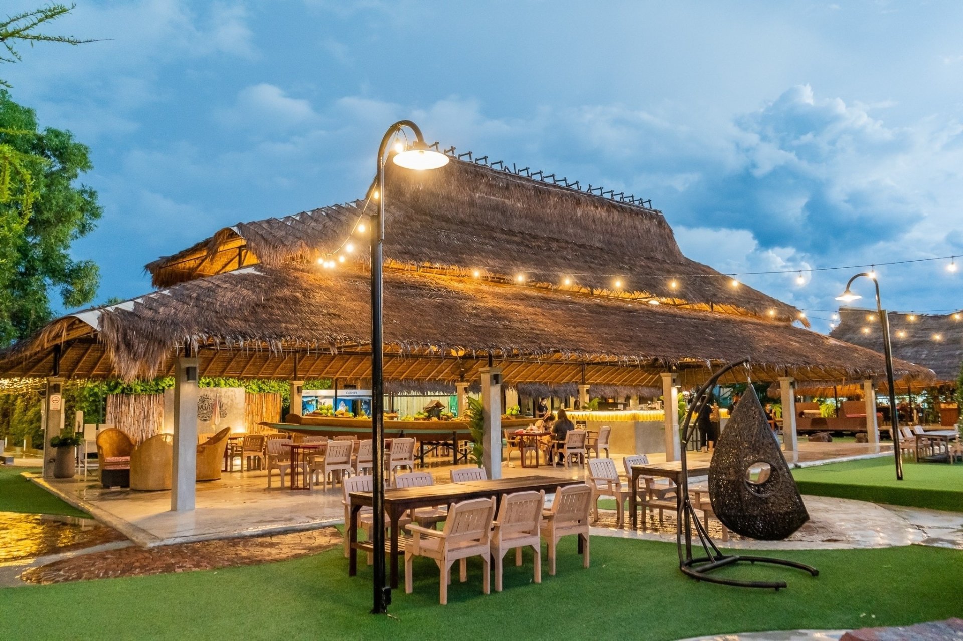 BUNGALOW River Bar