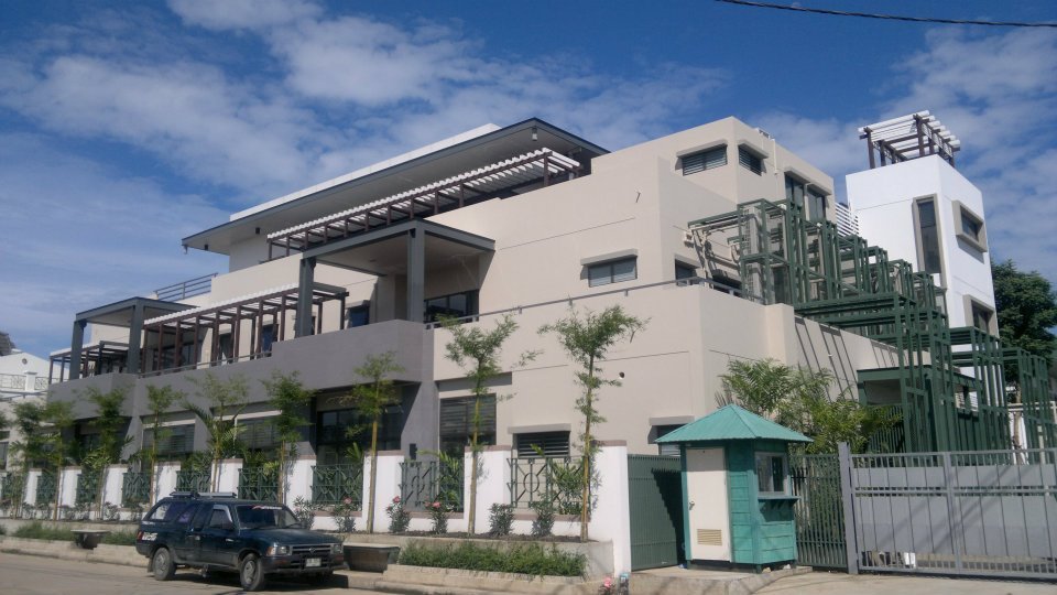 อาคารโชว์รูม LPE บางใหญ่ นนทบุรี
