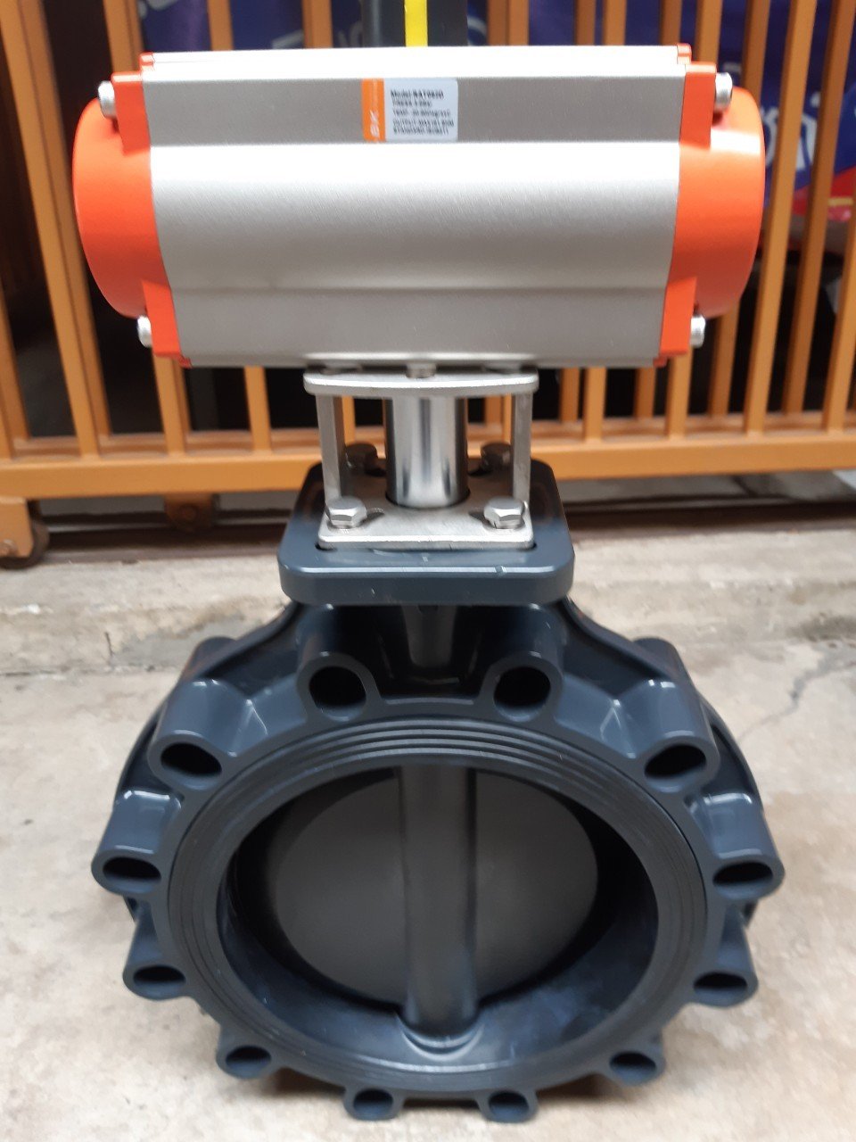 UPVC lug type butterfly valves + pneumatic actuator