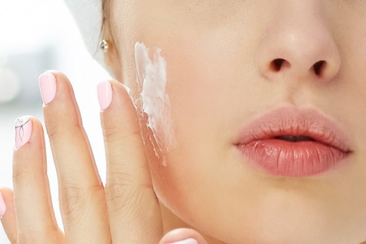 ผิวแพ้ง่าย Sensitive Skin ดูแลได้อย่างไร? ผิวแพ้ง่าย Sensitive Skin ดูแลได้อย่างไร?