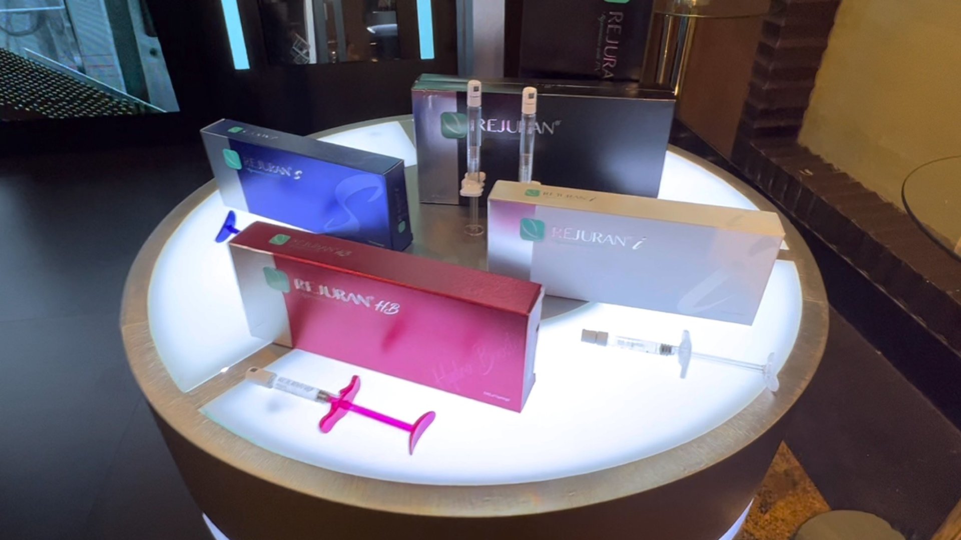 Rejuran Healer Polynucleotide Skin Booster ช่วยฟื้นฟูสร้างเซลล์ผิวใหม่ ดูแลหลุมสิว รูขุมขนกว้าง ริ้วรอย Rejuran Healer Polynucleotide Skin Booster ช่วยฟื้นฟูสร้างเซลล์ผิวใหม่ ดูแลหลุมสิว รูขุมขนกว้าง ริ้วรอย