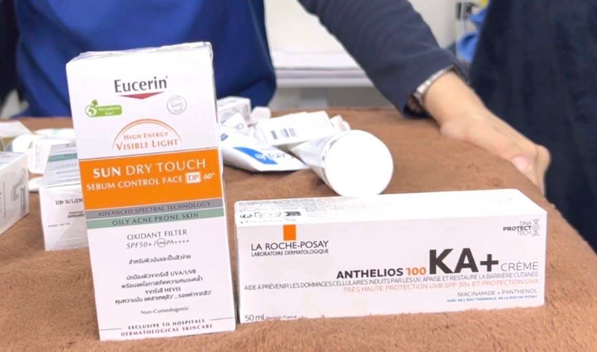 แนะนำสกินแคร์เวชสำอางดูแลผิวหลัง เลเซอร์รักษาหลุมสิว Post Acne Scar Laser Resurfacing Skincares แนะนำสกินแคร์เวชสำอางดูแลผิวหลัง เลเซอร์รักษาหลุมสิว Post Acne Scar Laser Resurfacing Skincares