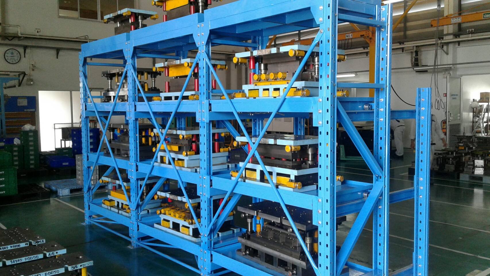 SLIDE RACK - iom-solutions