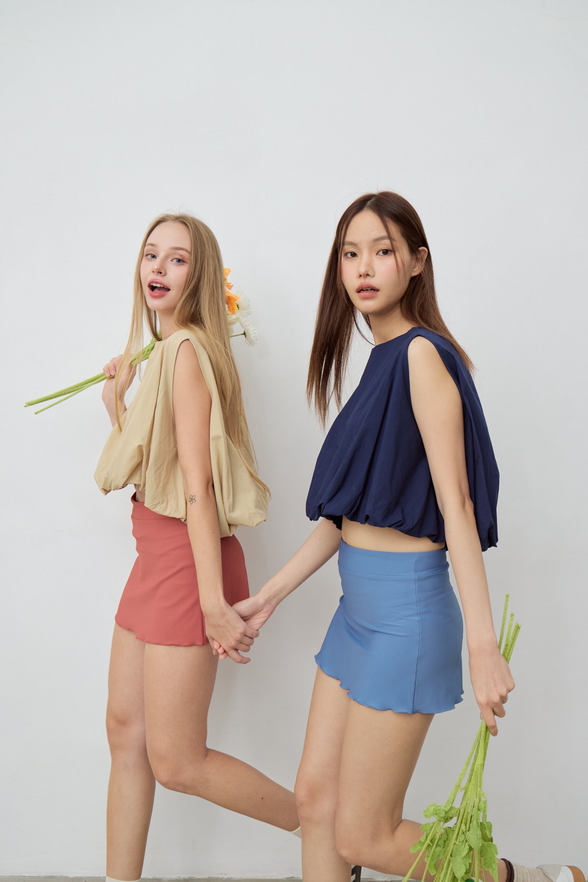 Balloon Hem Pumpkin Top. Cotton-mixed, free-sized beach top