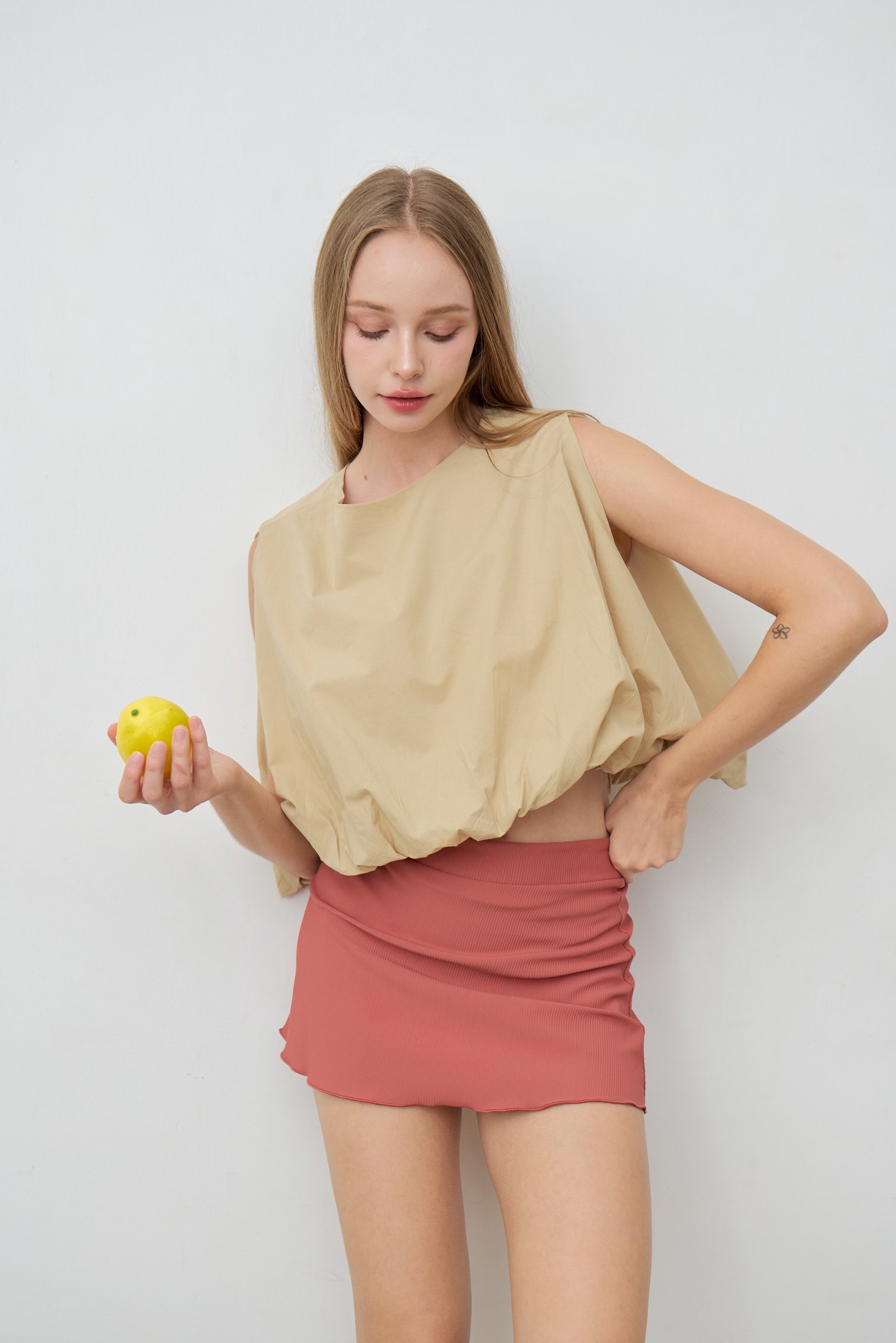 Balloon Hem Pumpkin Top. Cotton-mixed, free-sized beach top