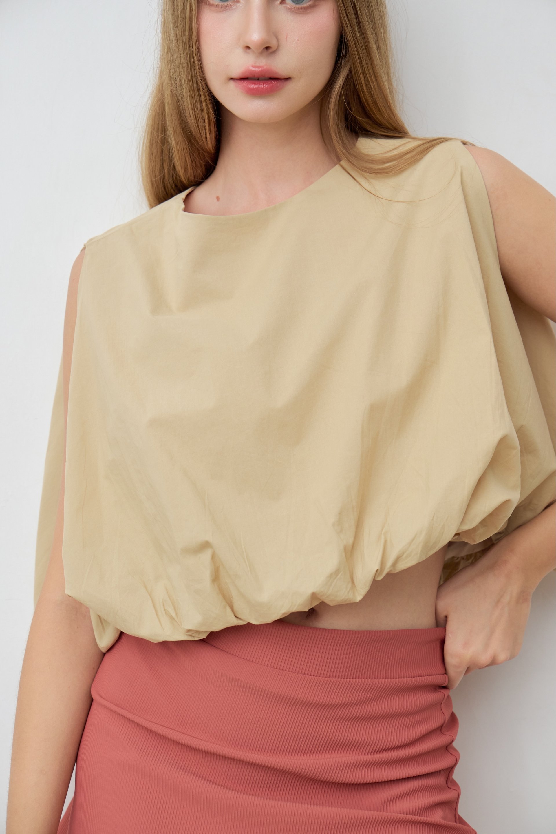 Balloon Hem Pumpkin Top. Cotton-mixed, free-sized beach top