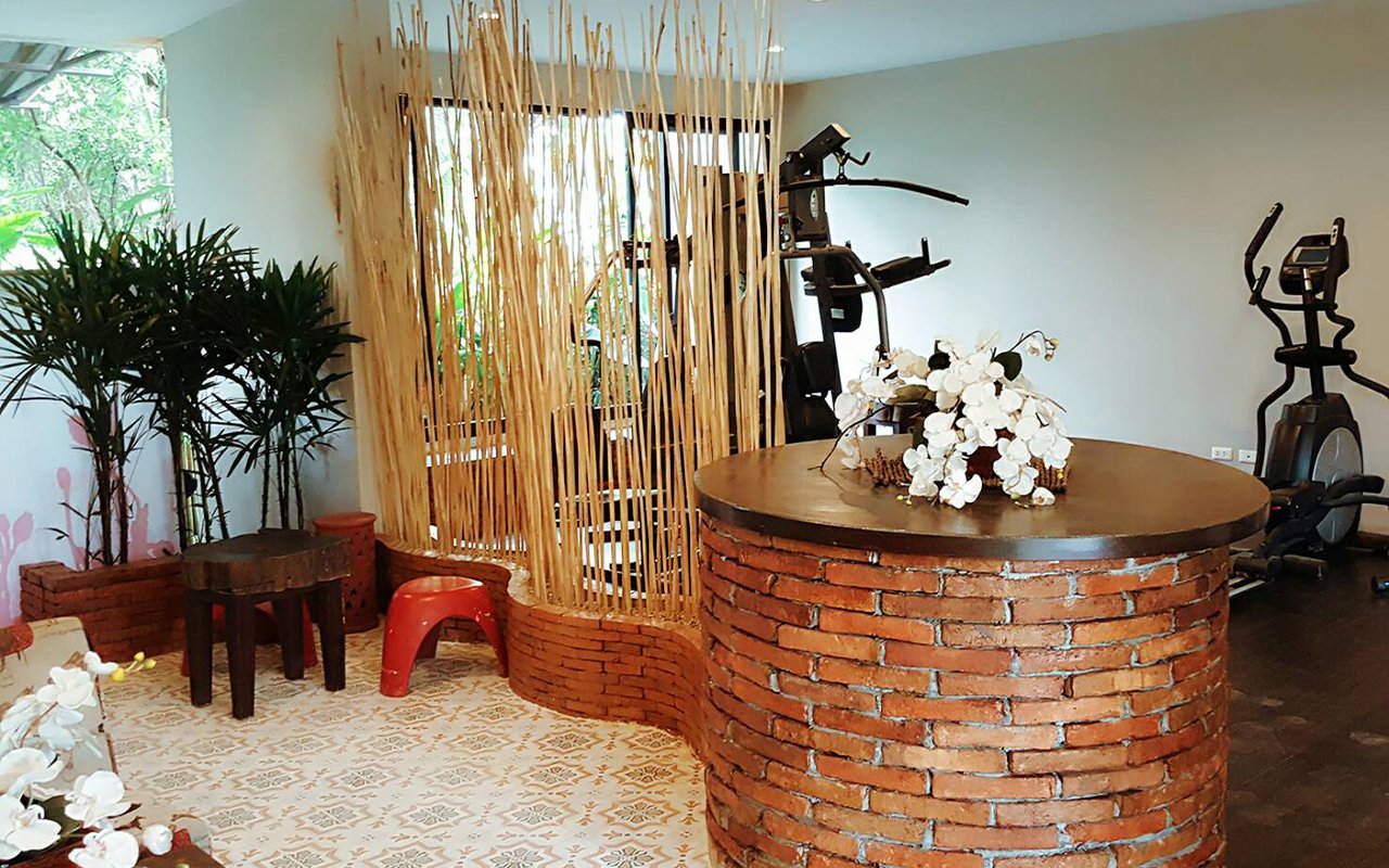สวนสวยในโรมแรม น้ำตกหินเทียม รับจัดสวน เชียงใหม่ พัทยา ชลบุรี landscape design
