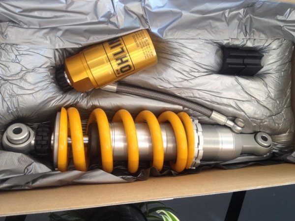 โช้คอัพ โช้คอัพ