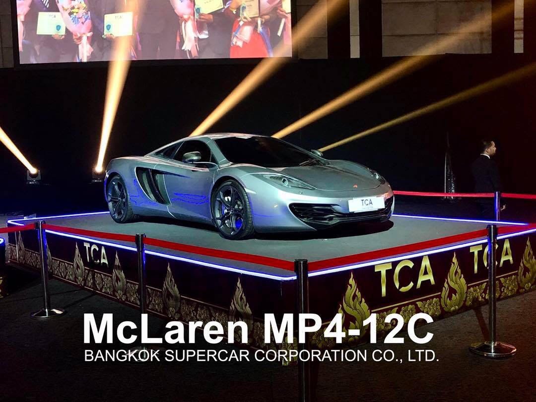 บริการเช่ารถซุปเปอร์คาร์ McLaren MP4-12C กับทาง Bangkok Supercar Corporation Co., Ltd.