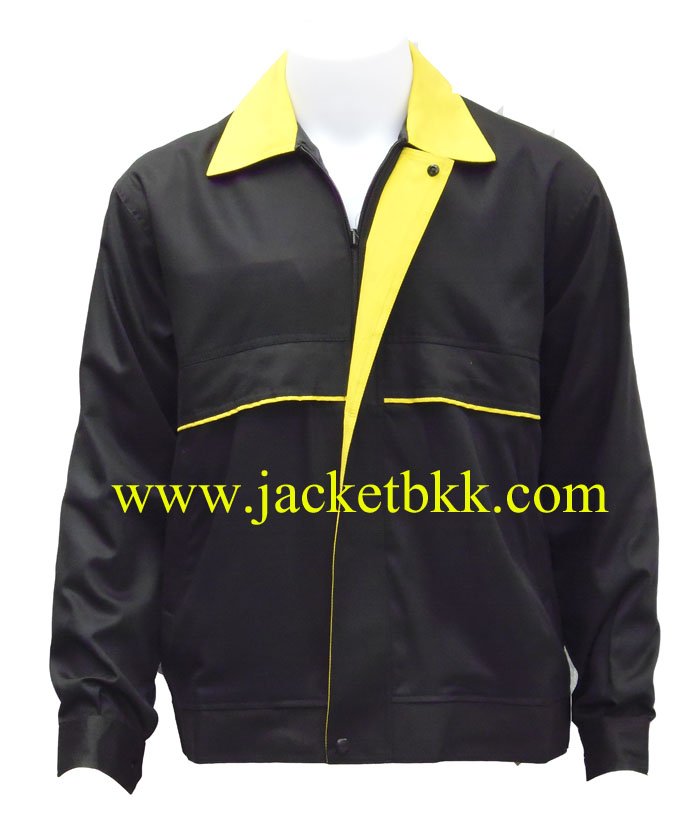 เสื้อแจ๊คเก็ต ตัดต่อแบบ A สีดำปกสีเหลือง ผ้าคอมทวิว