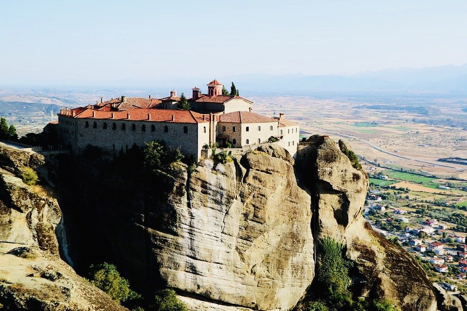 Meteora-Greece โขดหินขนาดมหึมาเหล่านี้ มีภูมิทัศน์ตระการตา