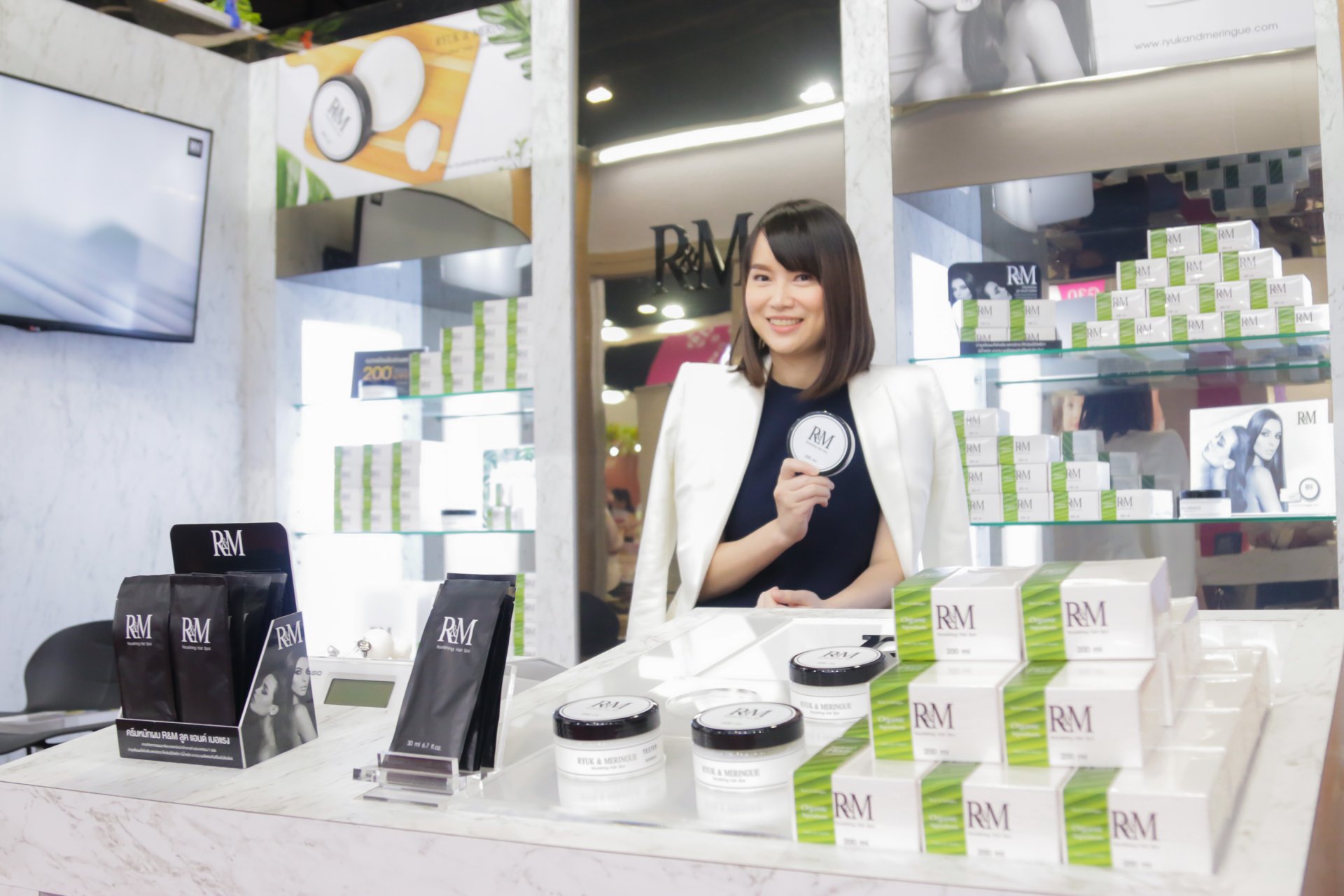 เปิดตัวผลิตภัณฑ์ครีมหมักผมสารสกัดจากออแกนิค เปิดตัวผลิตภัณฑ์ครีมหมักผมสารสกัดจากออแกนิค