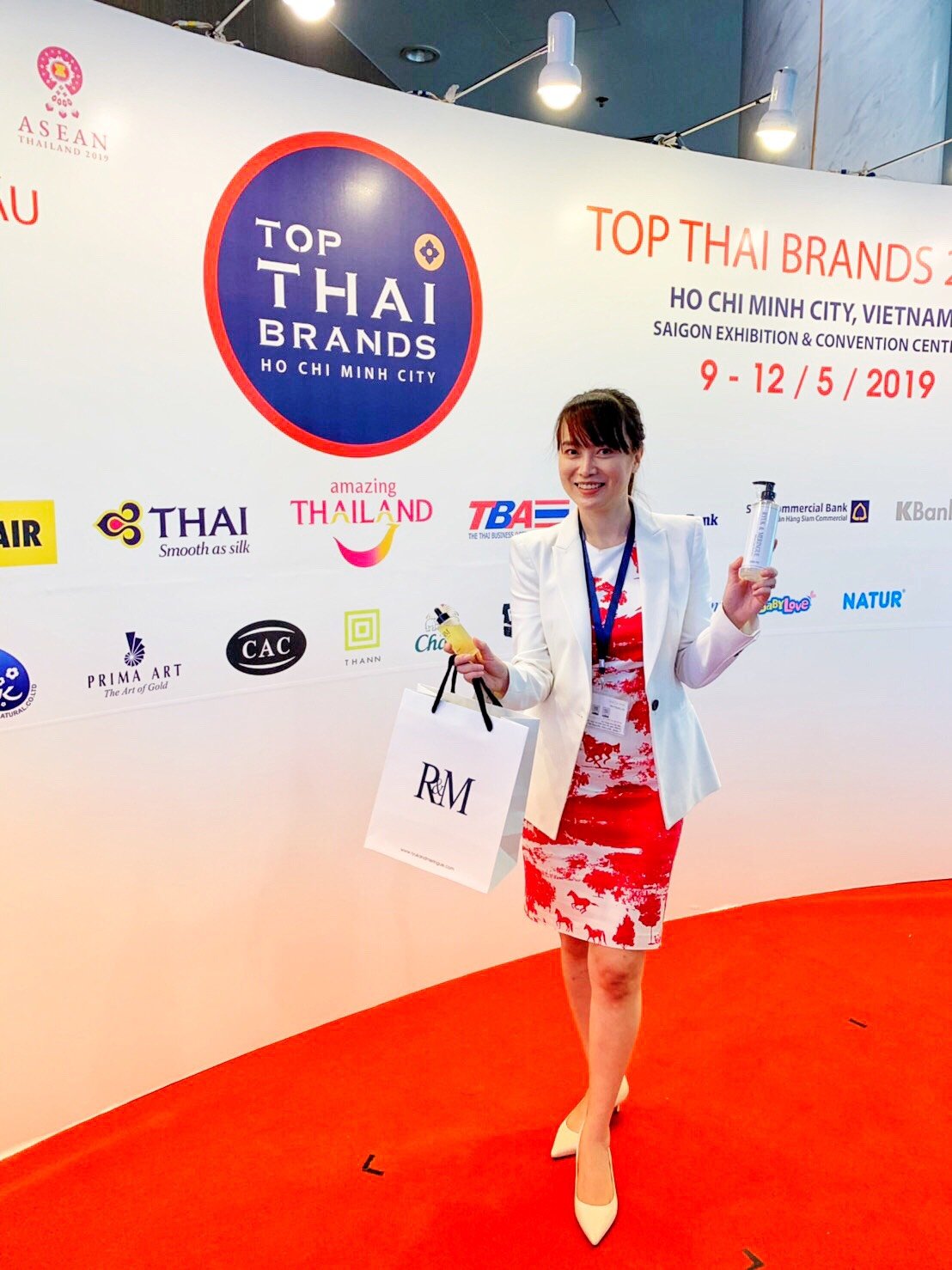 ตัวแทนประเทศไทยแสดงสินค้าที่เวียดนาม ตัวแทนประเทศไทยแสดงสินค้าที่เวียดนาม