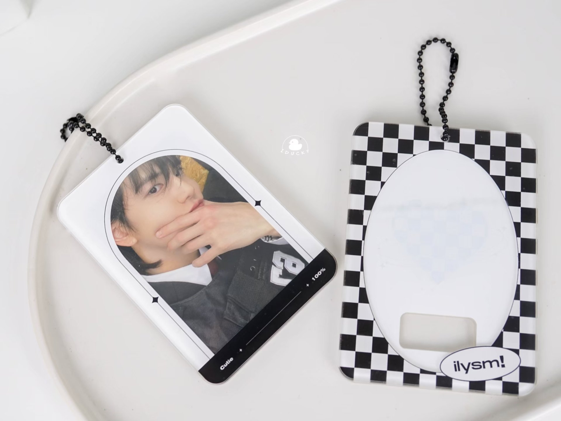 กรอบใส่รูปอะคริลิค