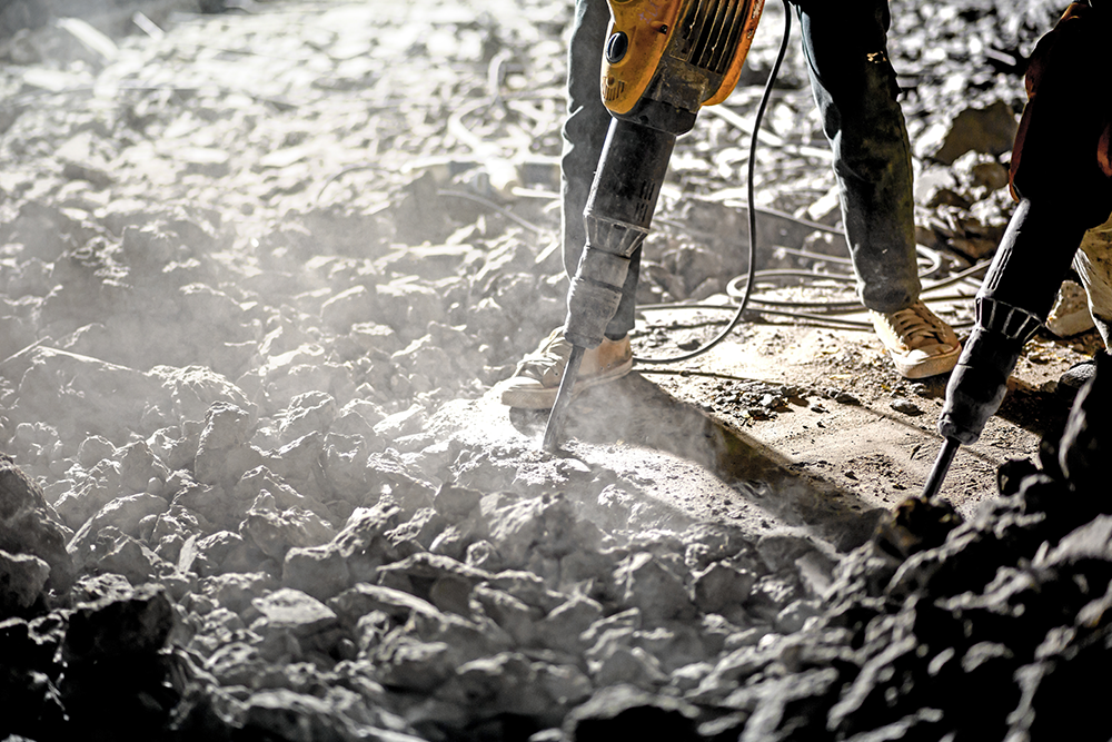 Construction & Engineering Construction & Engineering