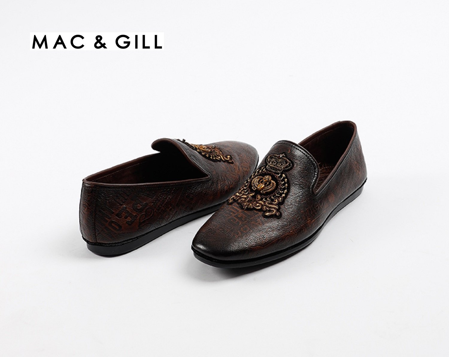 Classy Slip on Leather loafer with embrodierty in Brown